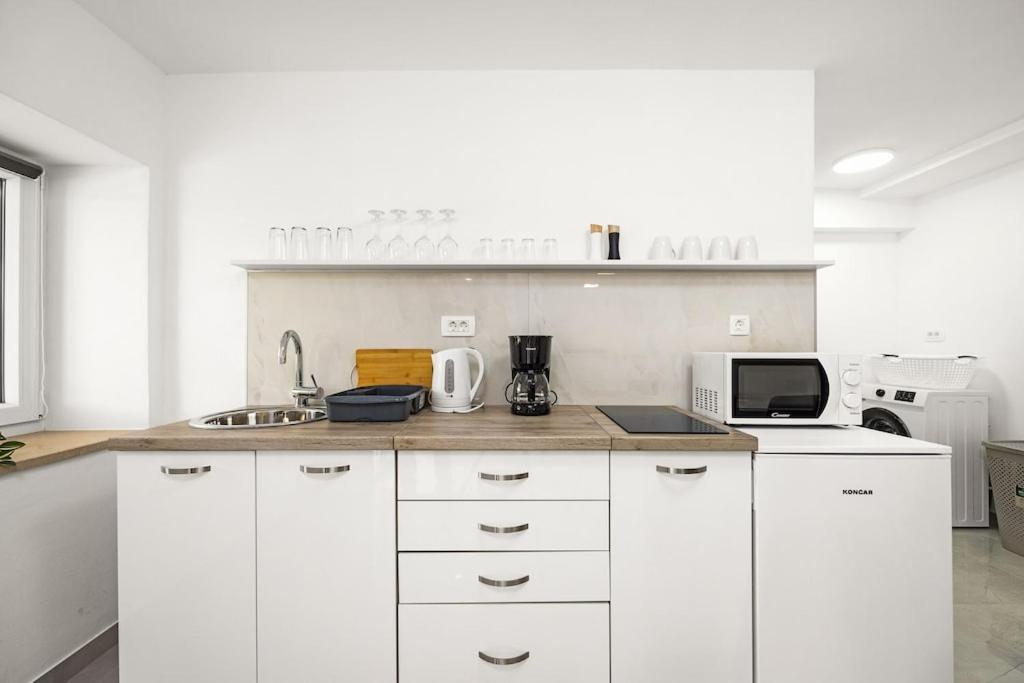 Apartment Olive Garden Near Pula 3 Km From Center And Only 4 Km From The Beach For 4 Persons Extérieur photo